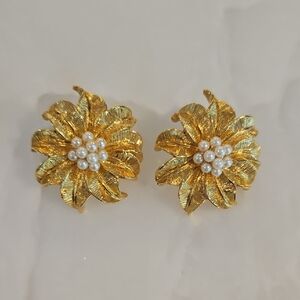 Vintage Gold Floral Earrings with Pearl Accents